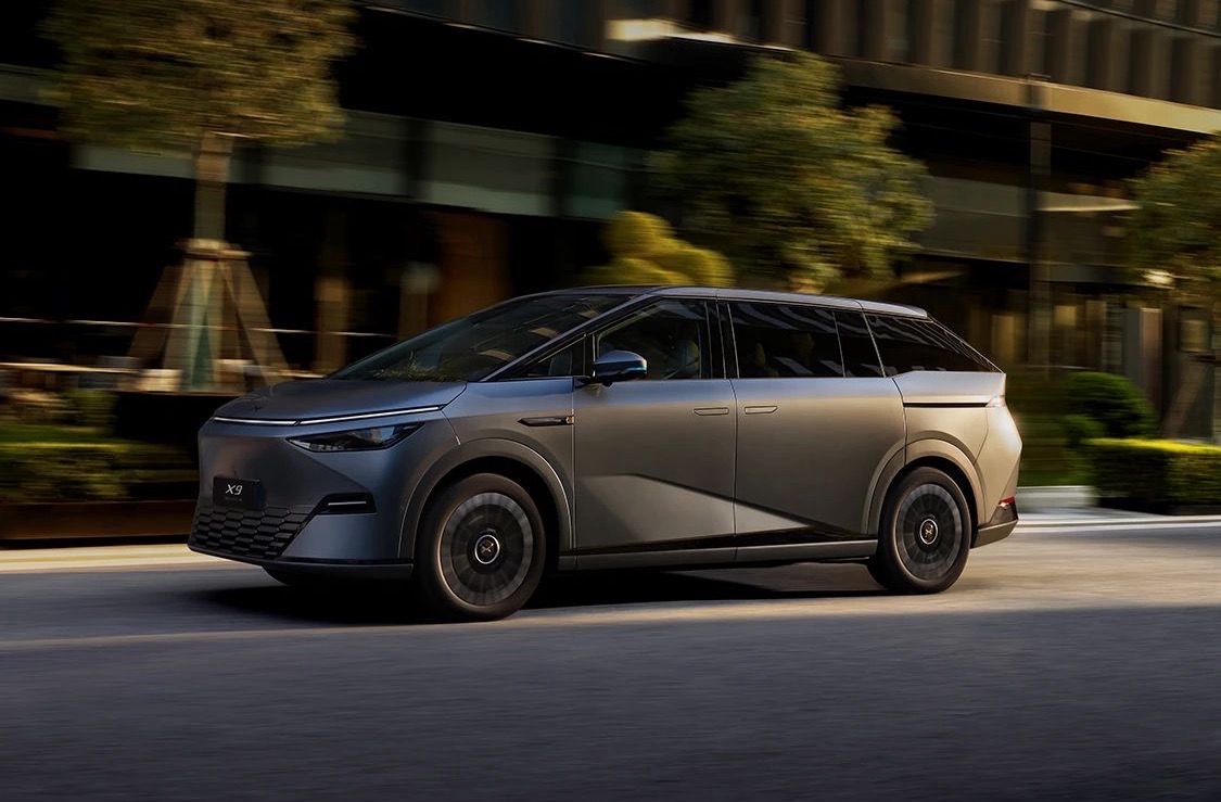 小鹏X9在中国香港获得9月及第三季度豪华MPV销量冠军