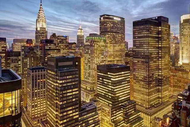 直击美国城市夜景：城市明亮通宵内透，有一种未来城市的感觉
