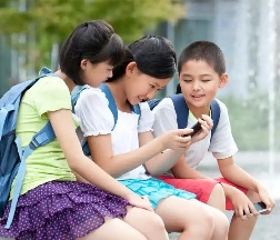 新加坡:将禁止中学生在校内使用智能手机